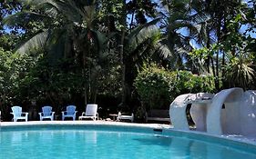 Hotel El Colibri Rojo